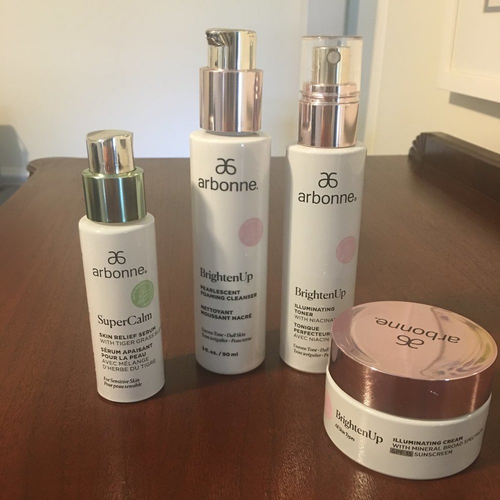 Arbonne  - BrightenUp creams